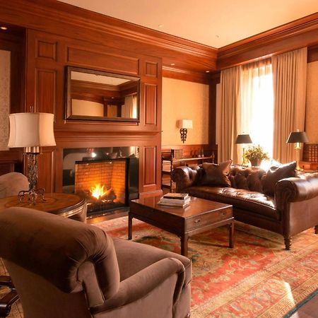 Готель Lancaster Marriott At Penn Square Екстер'єр фото